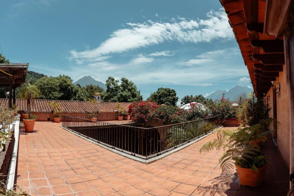 Sharazade - Boutique Stay Pool Magical Setting Antigua Εξωτερικό φωτογραφία